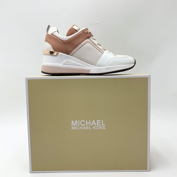 🥳HOST PICK🥳~Michael Kors Georgie Trainer Wedge Sneaker 👟 - Picture 2 of 15